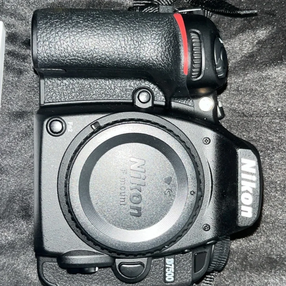 Nikon d7500